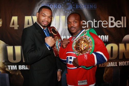 http://www.boxnews.com.ua/photos/1735/Kendall-Holt-Timothy-Bradley.jpg