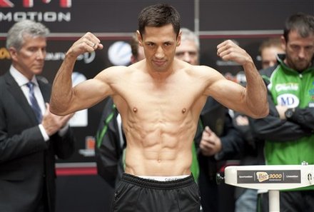 Felix-Sturm-Matthew-Macklin11.jpg