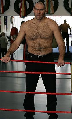 Nikolai Valuev - Tallest and heaviest ever Boxing heavyweight