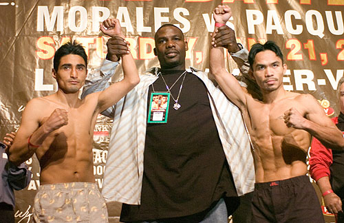 Erik-Morales-Manny-Pacquiao16.jpg